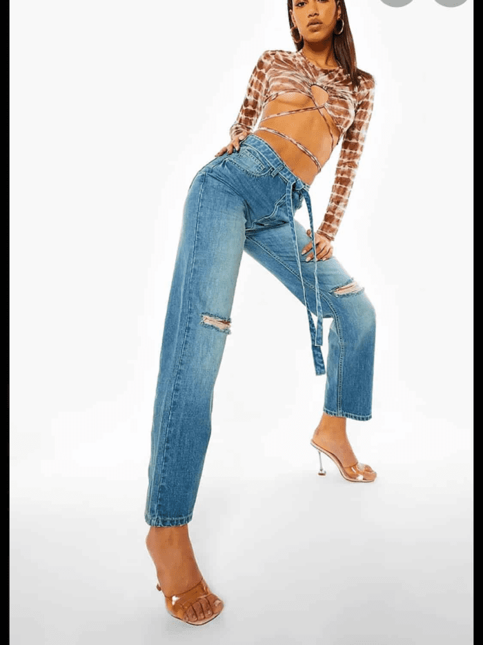 Isawitfirst mid rise busted knee boyfriend jeans with belt - Image 3