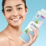 St. Ives Exfoliating Body Wash Sea Salt and Pacific Kelp